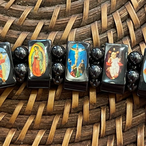 🐞2 for 30🐞One Size Fits All Saints Bracelet - Picture 1 of 6